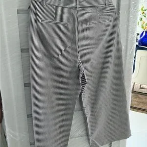 Pantalon Crop LOFT Marron Taille 2P - Occasion Très Bon état - Longueur 14 Pouces